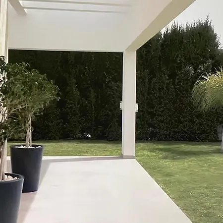 Guatemala House24 إِستيبونا