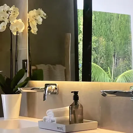 فيلة Guatemala House24 إِستيبونا